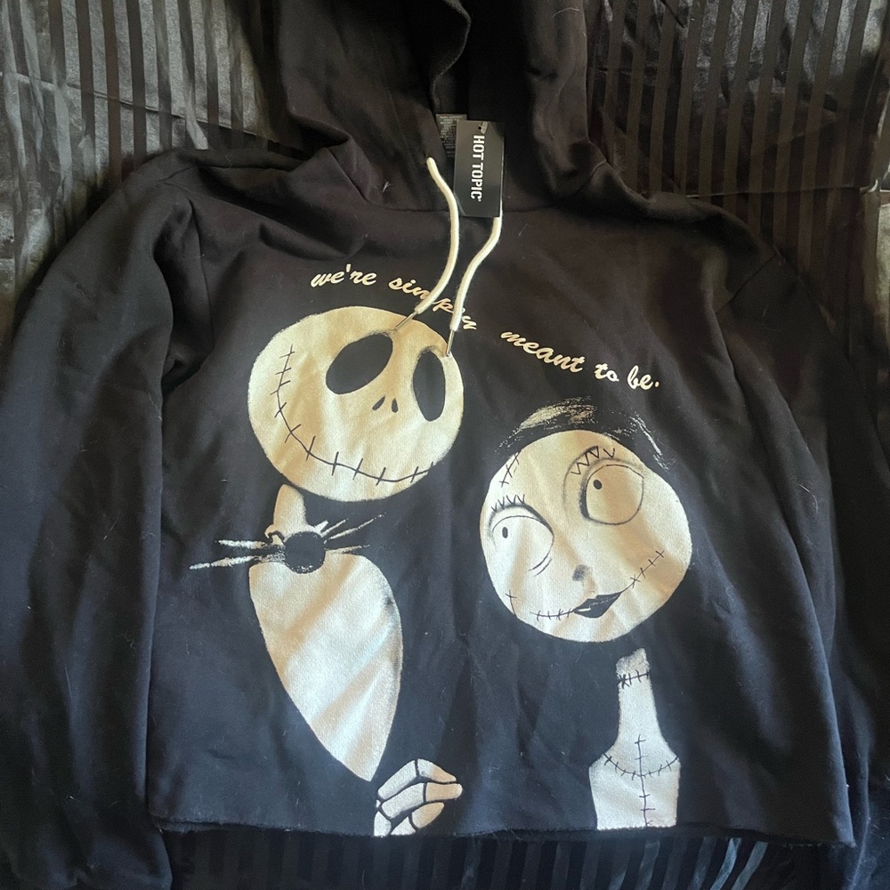 Disney Black and Cream Cropped Hoodie - The Nightmare Before Christmas